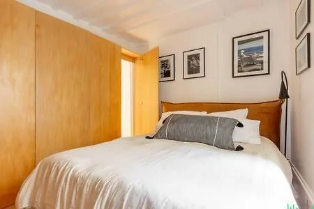 Appartement Rochechouart 7 - Lb - Elegance And Comfort In 9e For 3 People *