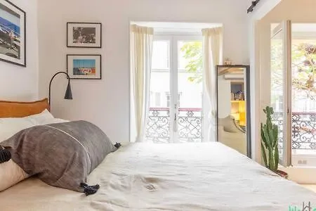 Rochechouart 7 - Lb - Elegance And Comfort In 9e For 3 People Appartement Parijs